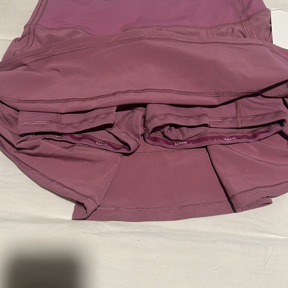 lululemon athletica Pace Rival Mid-Rise Skirt *Long Size 4 - Picture 8 of 8